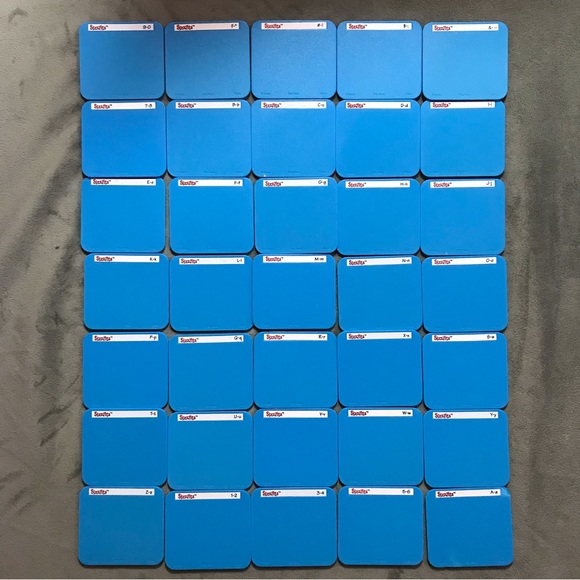 Sizzix Sizzlits 35-dies Rat-A-Tat alphabets with storage case - Picture 6 of 7